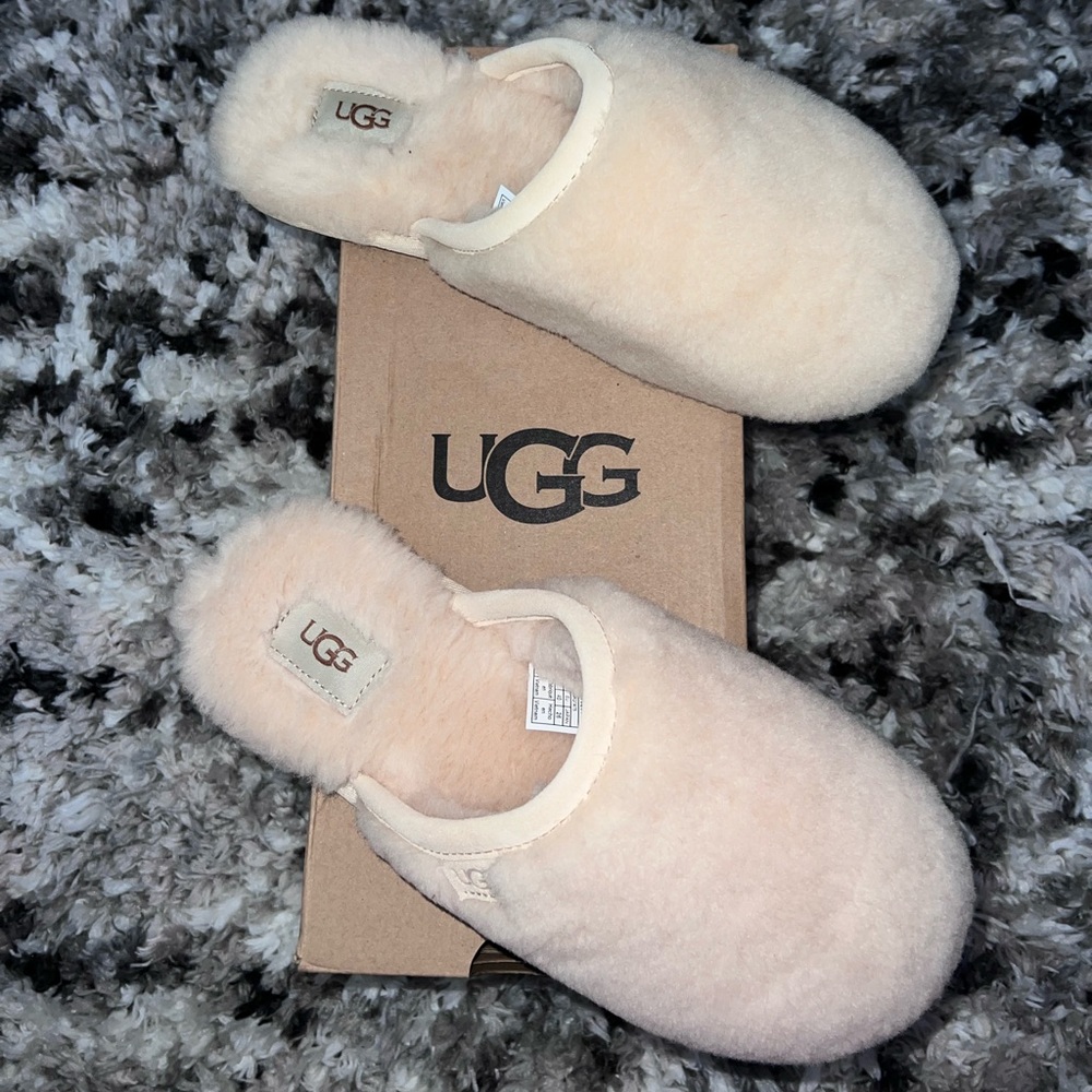 UGG Fluffette Slipper